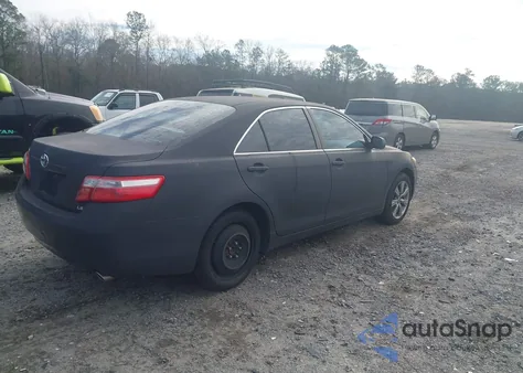 2007 Toyota Camry Le V6 z USA, uszkodzony, nr VIN JTNBK46K373023232